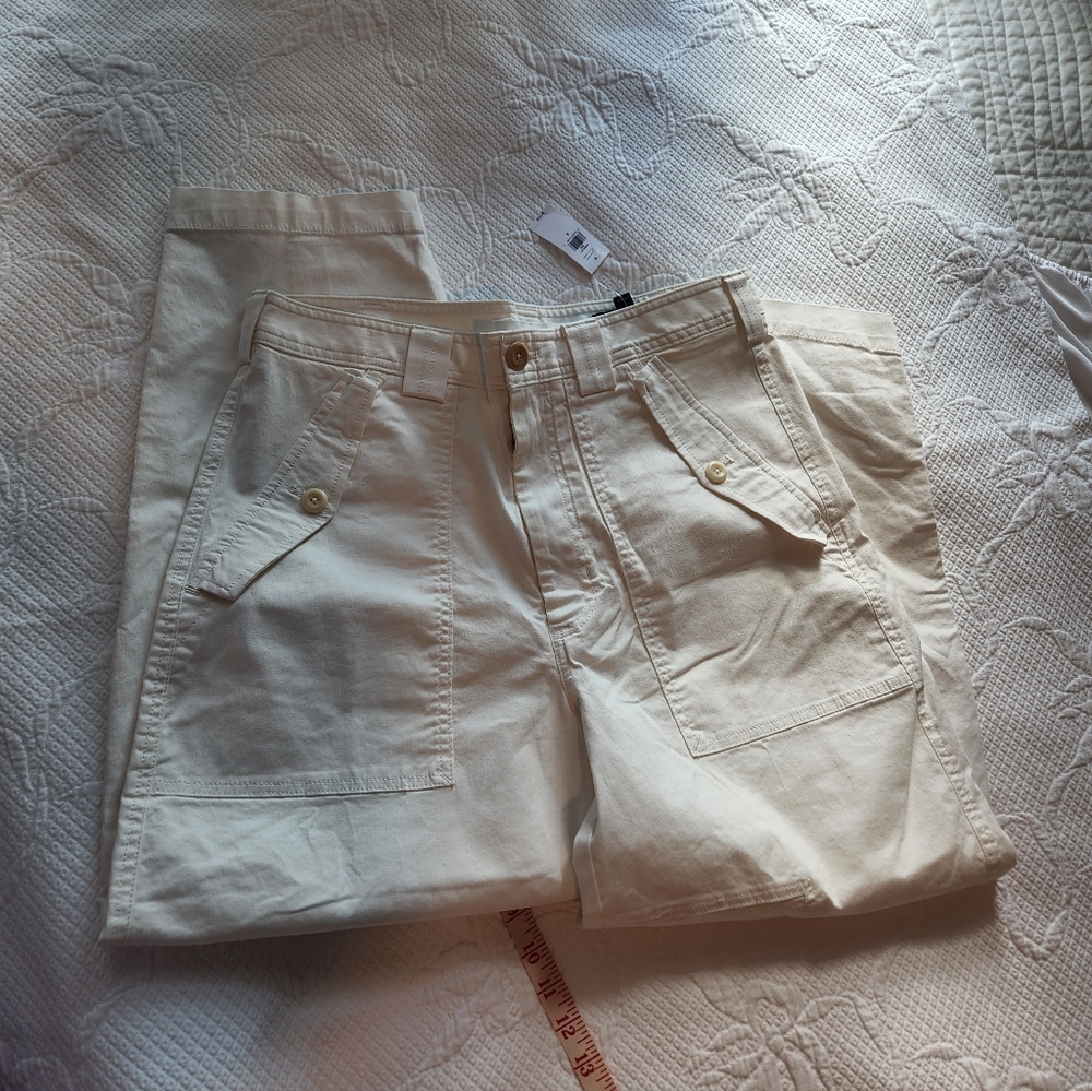 Banana Republic Men's Tan Cargo Shorts
